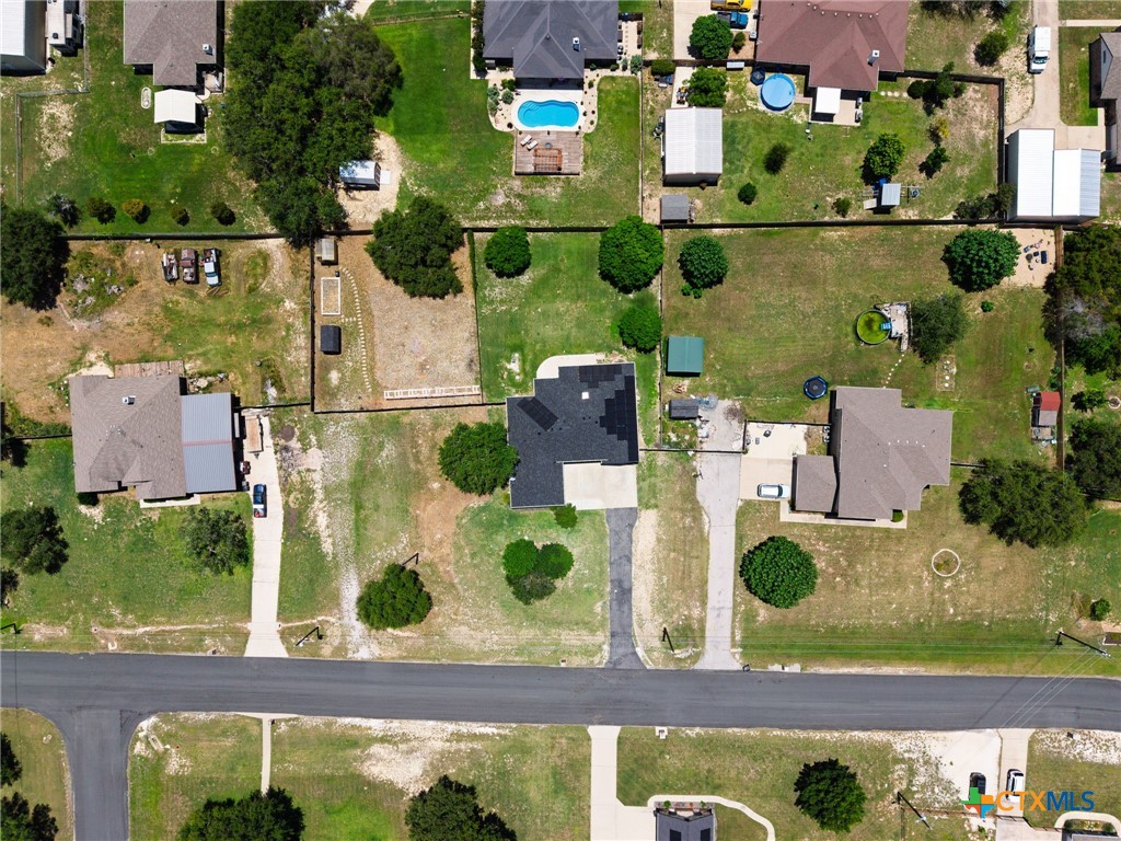 main property photo 41