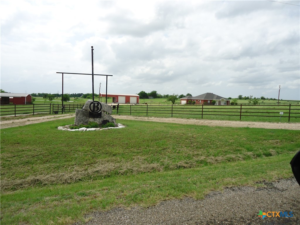 main property photo 10