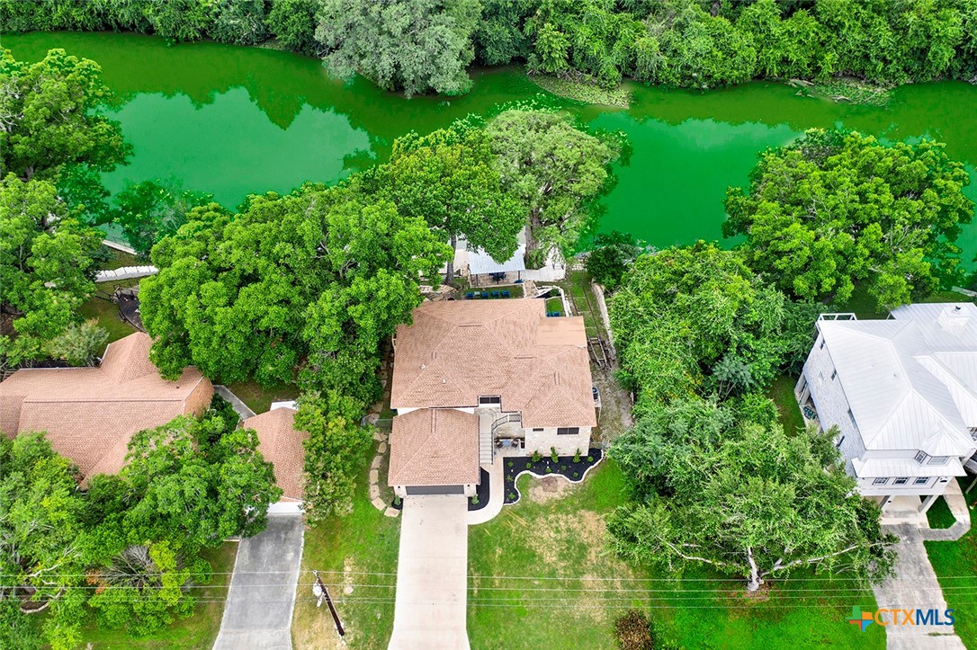 main property photo 40