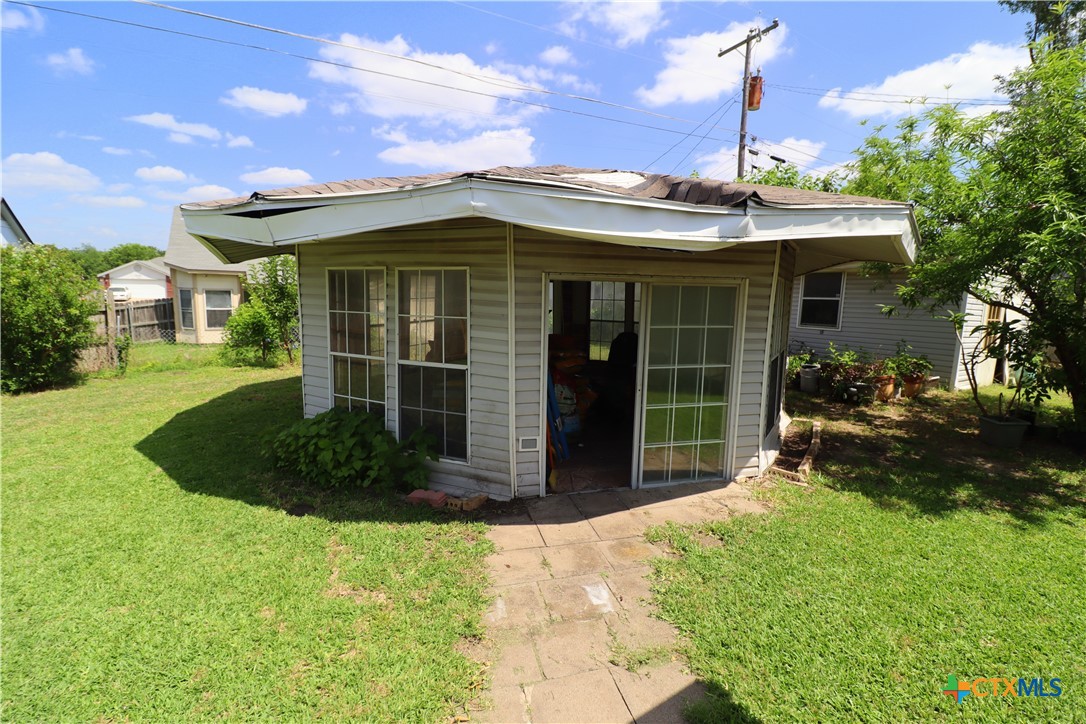 main property photo 32