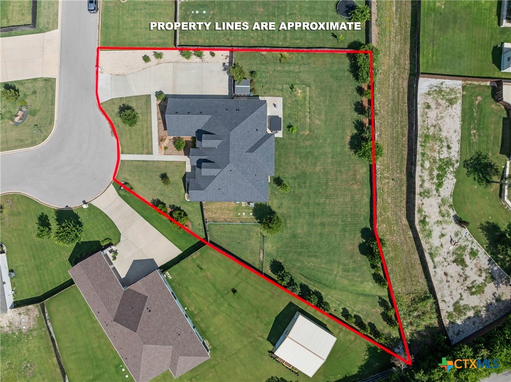 main property photo 43