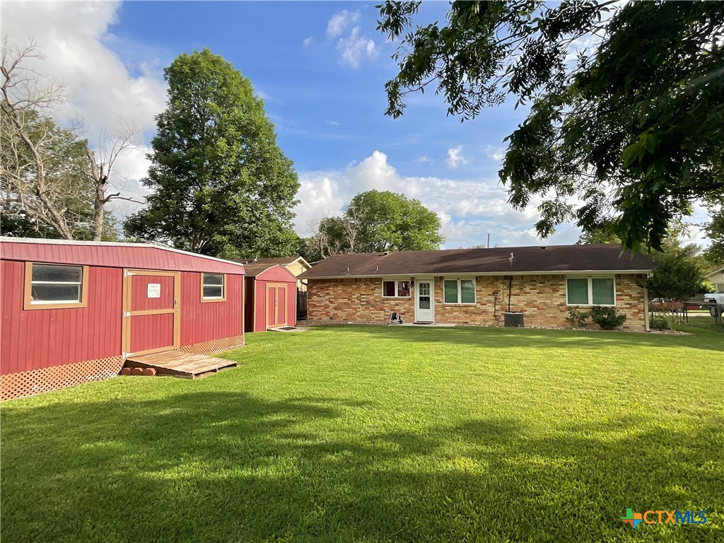 main property photo 10