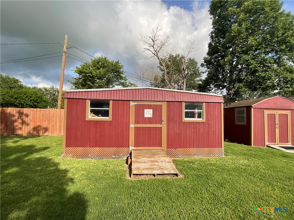 main property photo 12