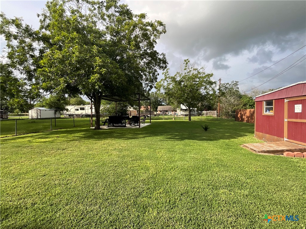 main property photo 13