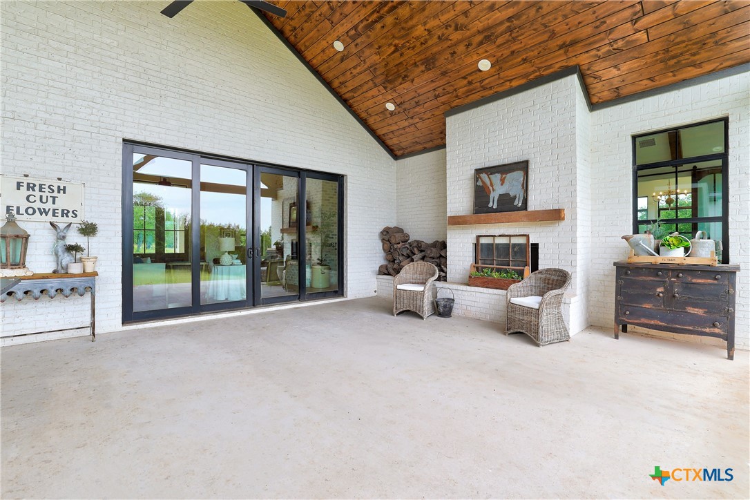 main property photo 31