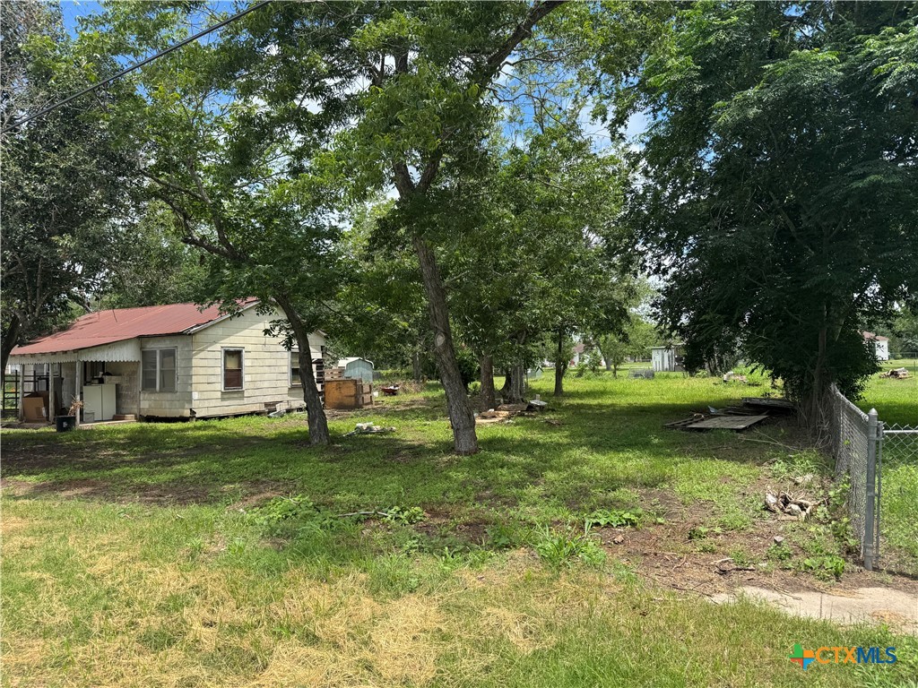 main property photo 8