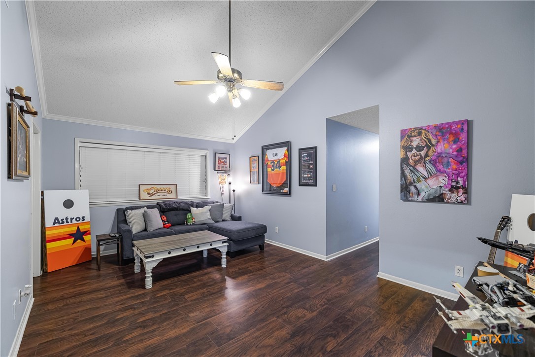 main property photo 14