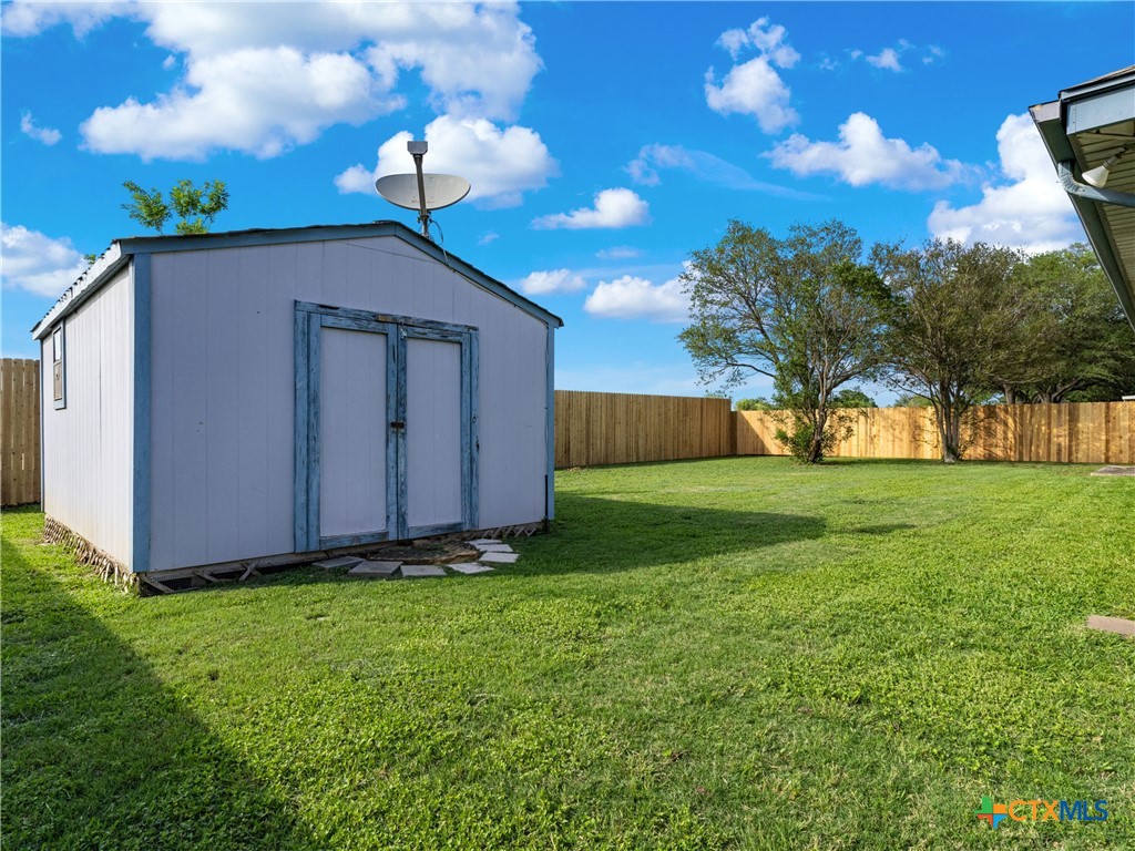 main property photo 29
