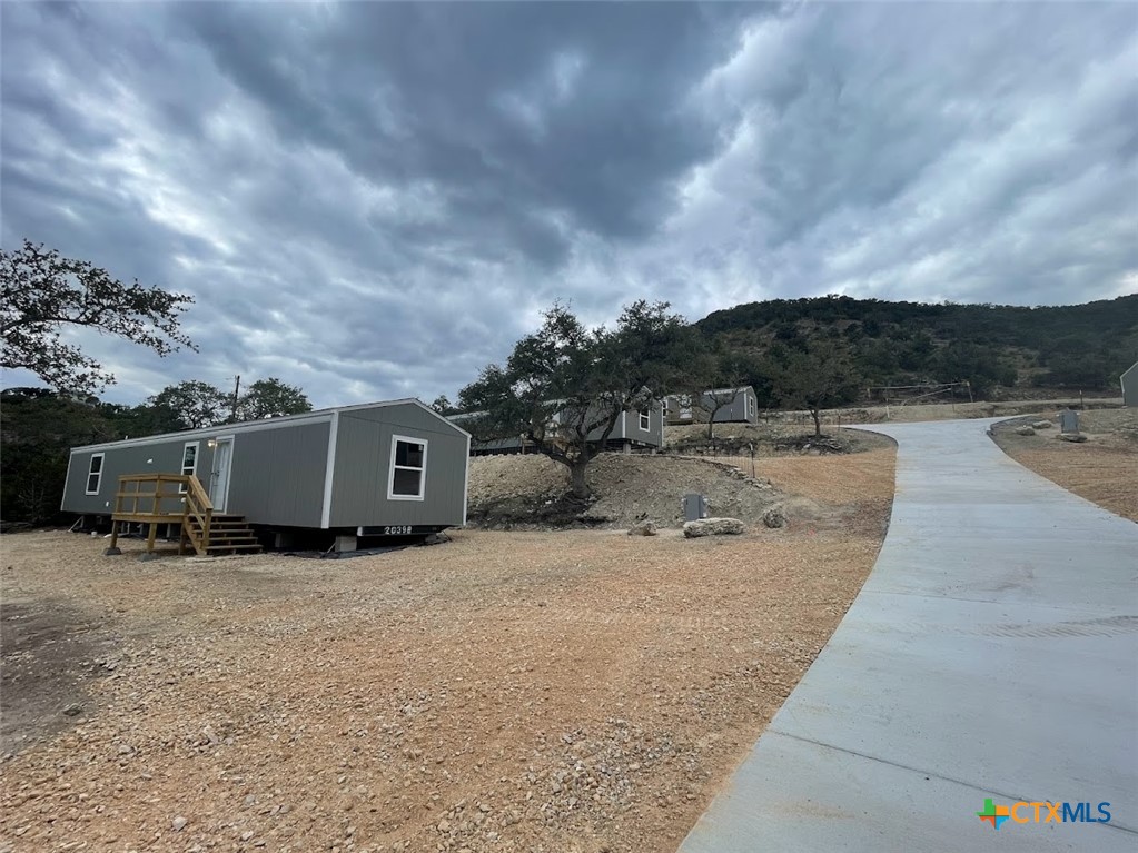 main property photo 23
