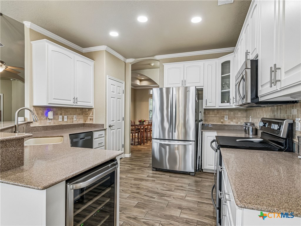 main property photo 16