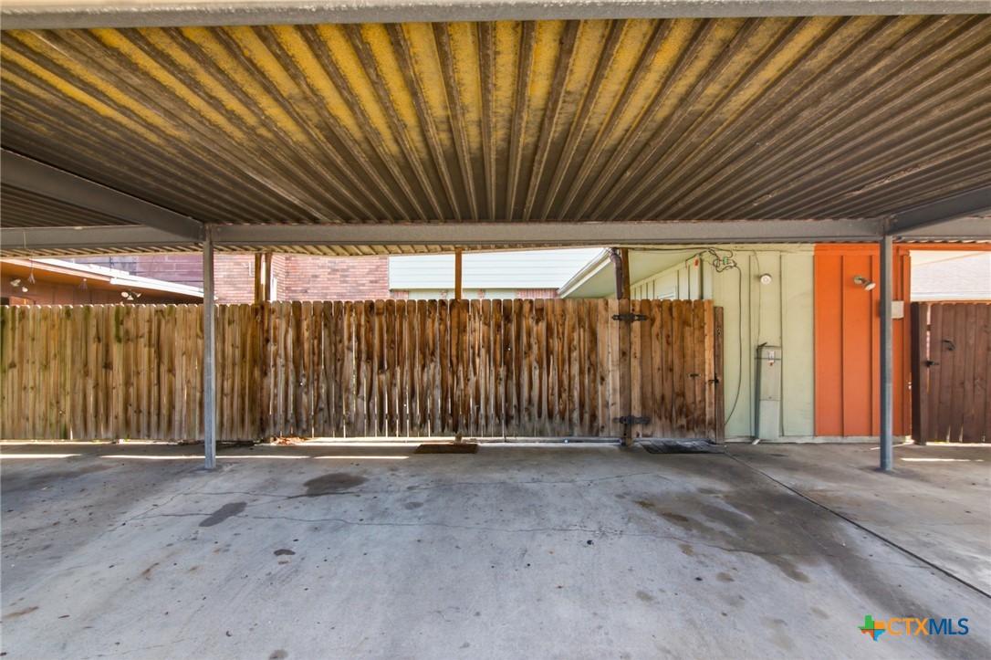 main property photo 23