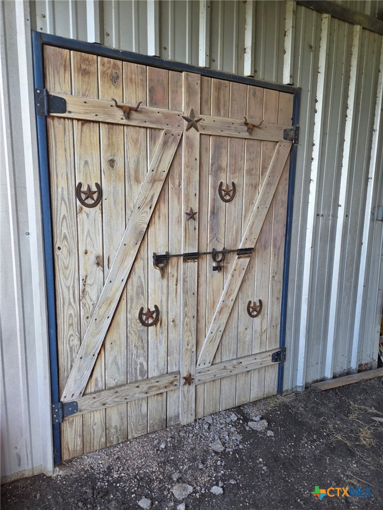 main property photo 32