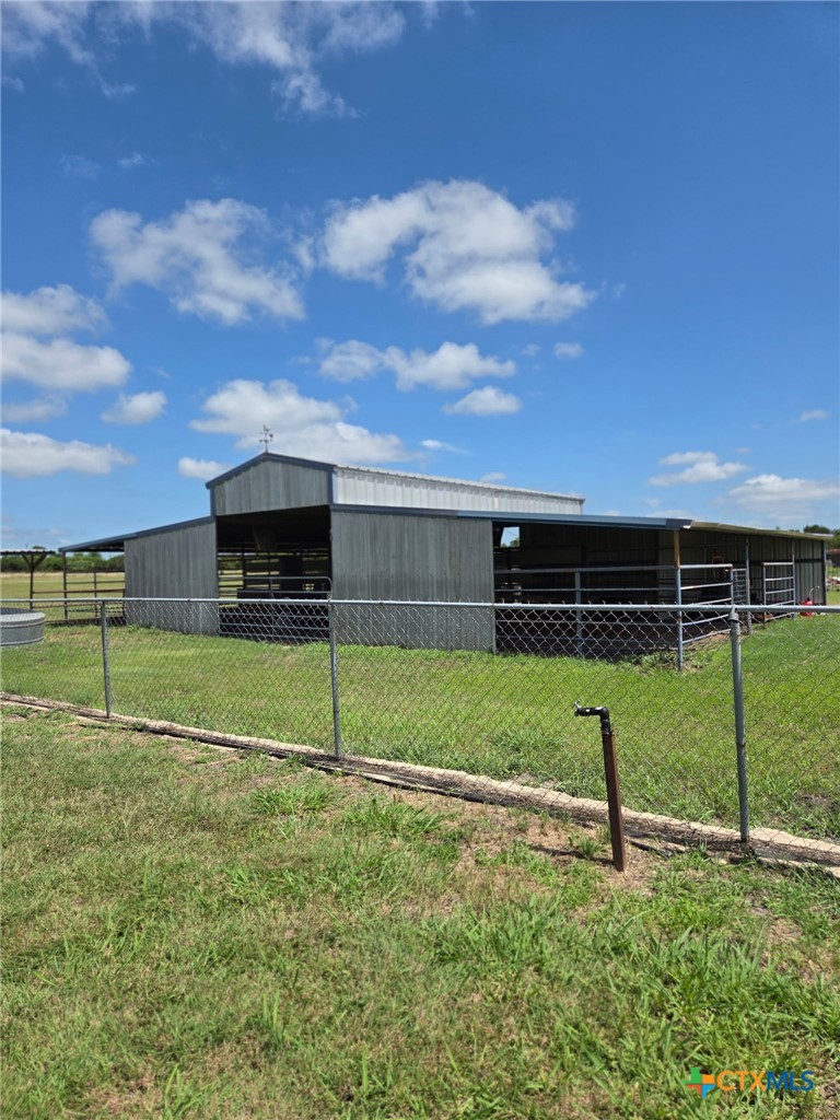 main property photo 33