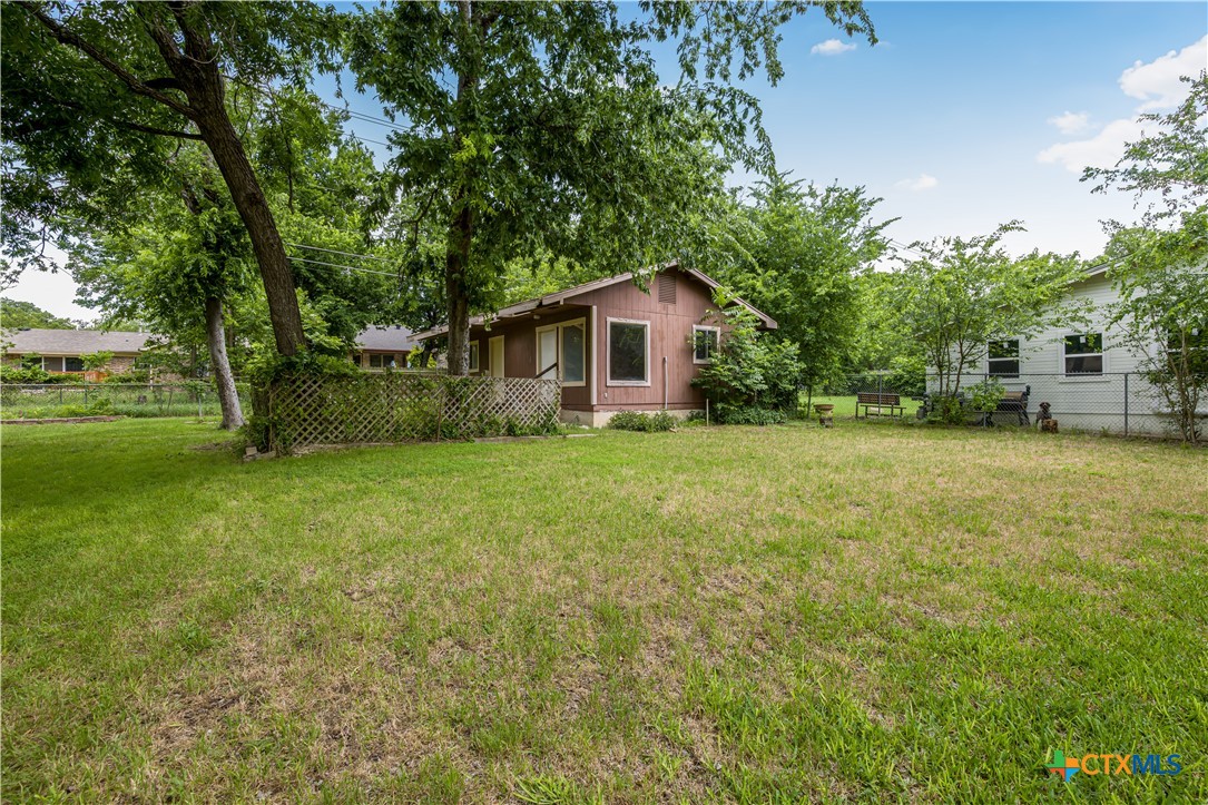 main property photo 8