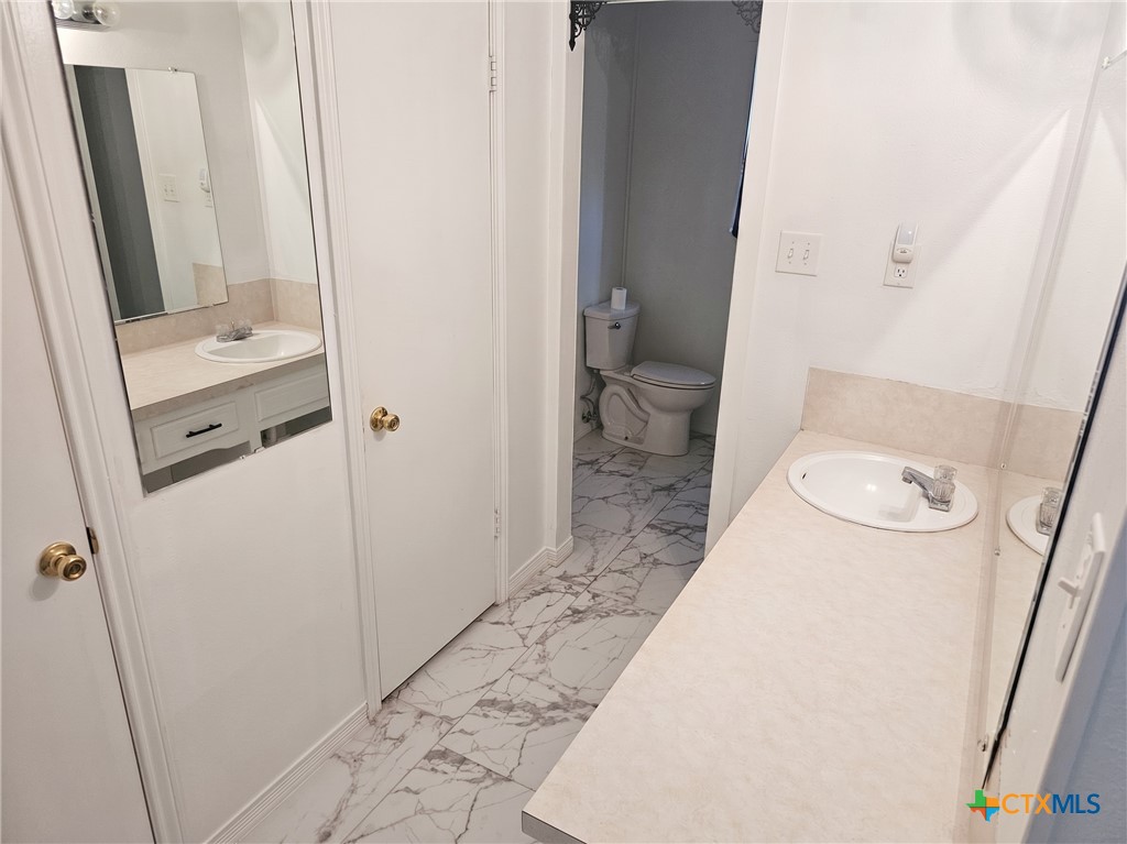 main property photo 14