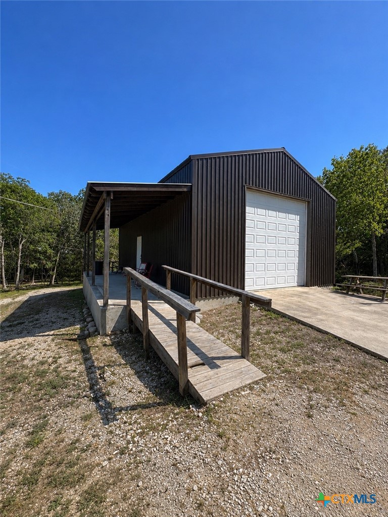 main property photo 20