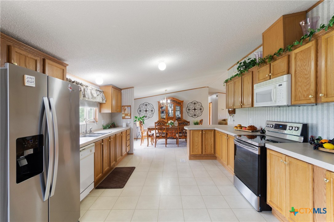main property photo 4