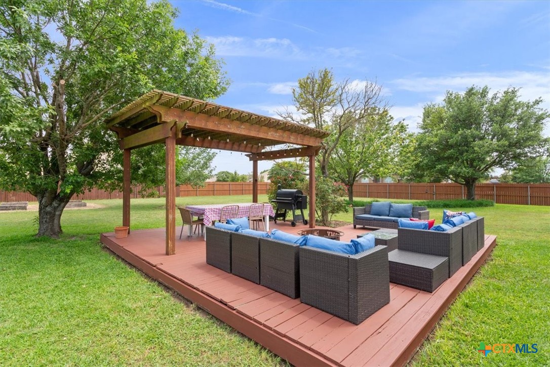 main property photo 35