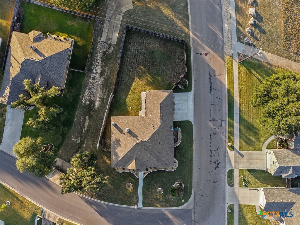 main property photo 33