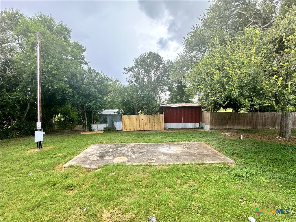 main property photo 28