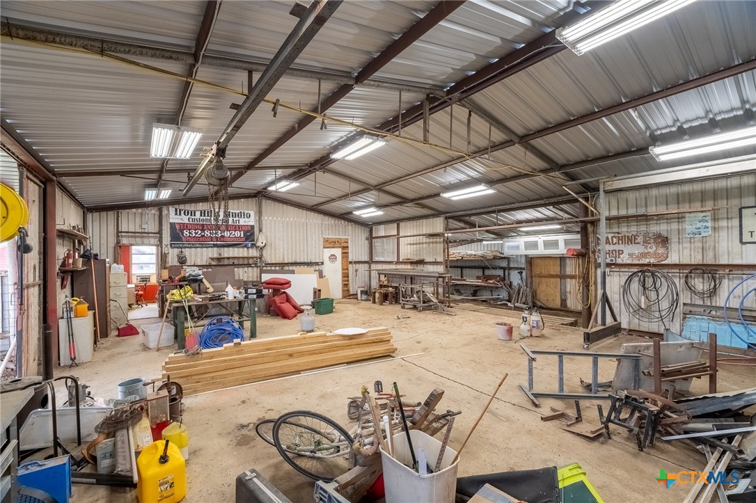 main property photo 18