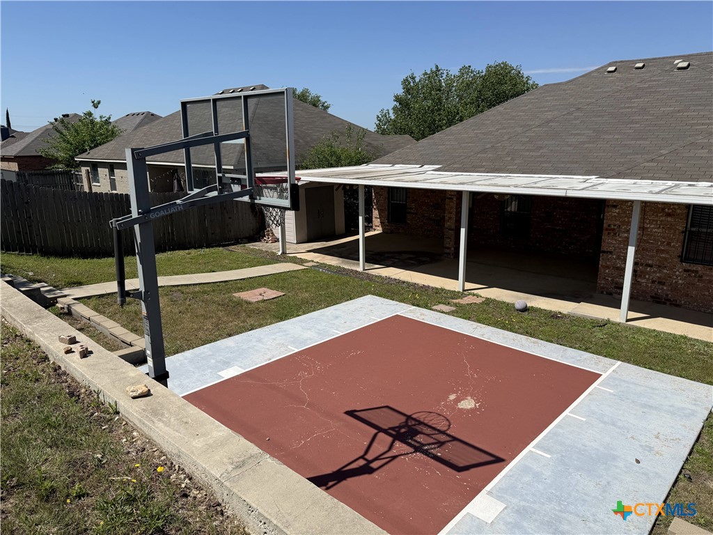 main property photo 13