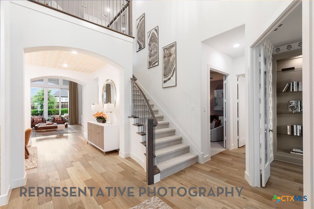 main property photo 18