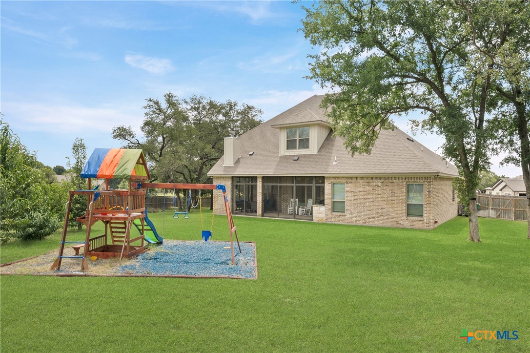 main property photo 38