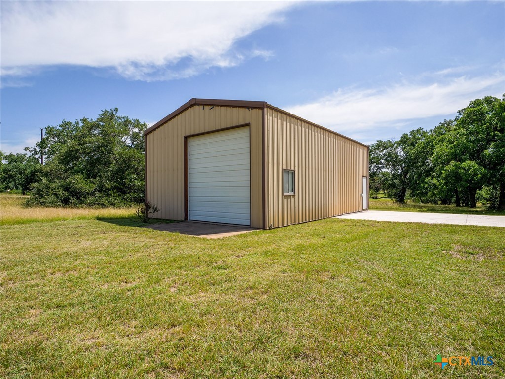 main property photo 31