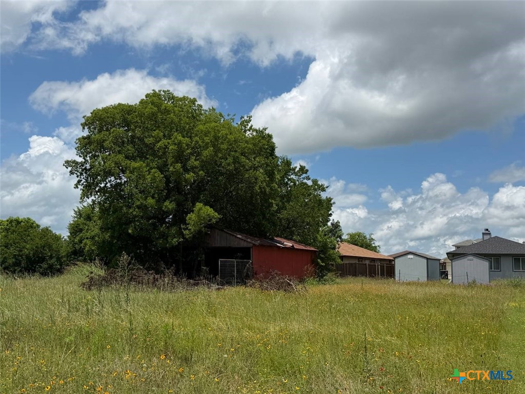 main property photo 14