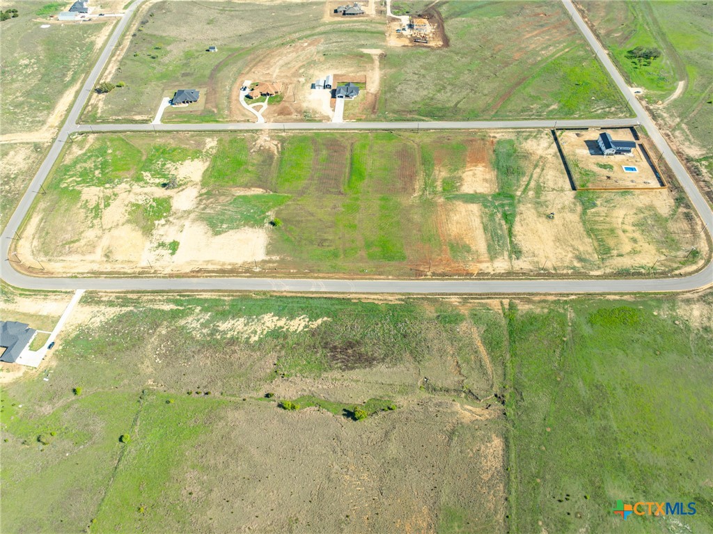 main property photo 12