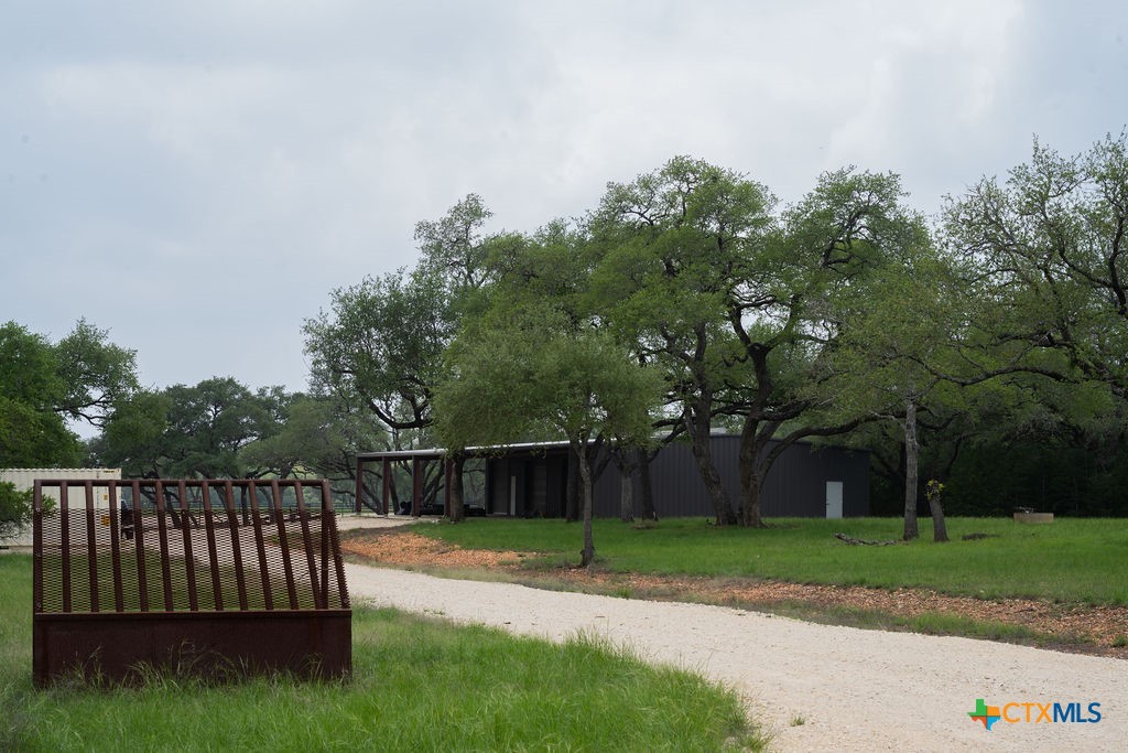main property photo 24