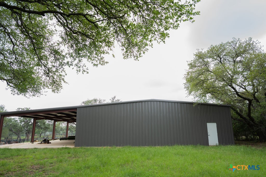main property photo 35