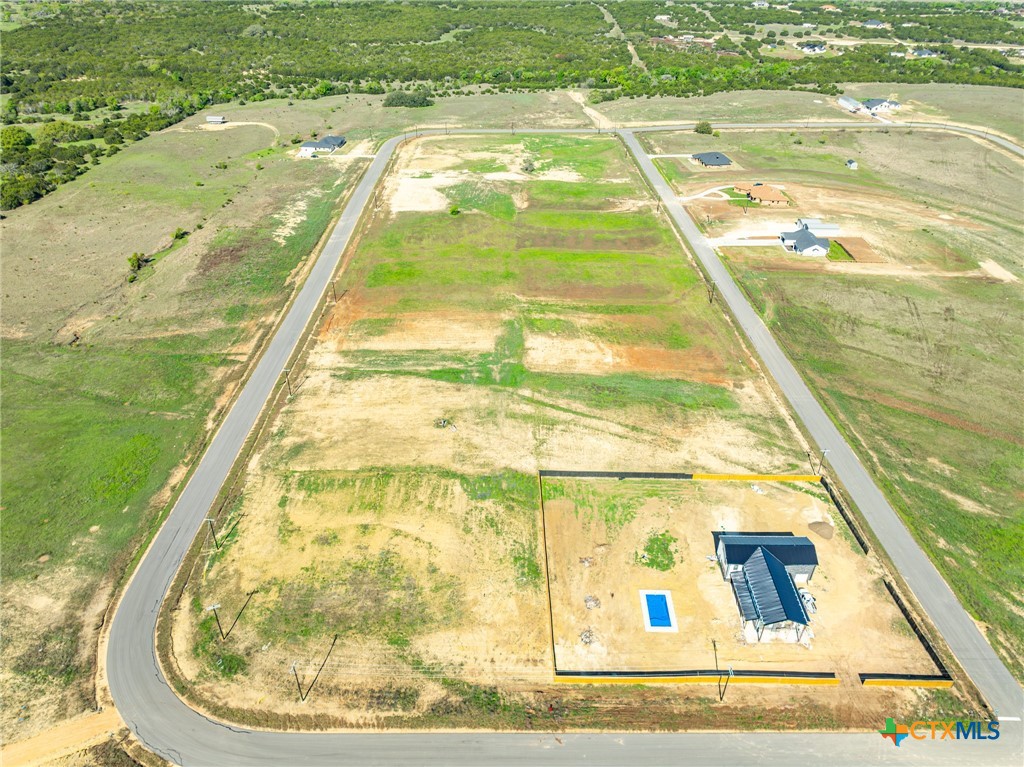 main property photo 14
