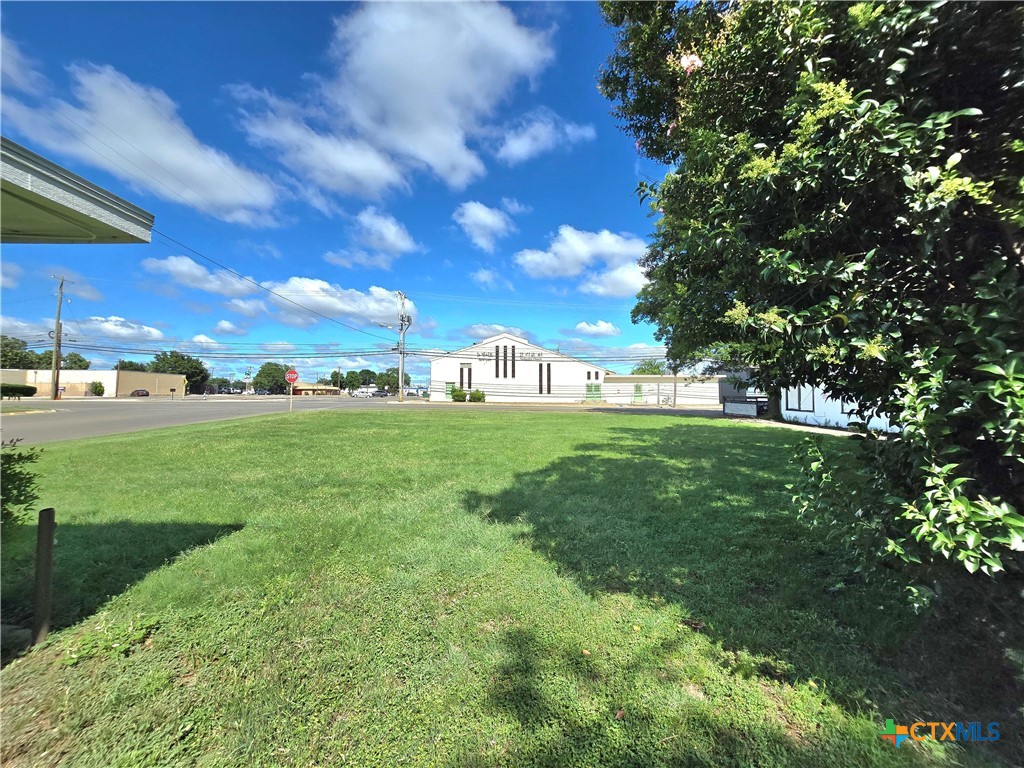 main property photo 39