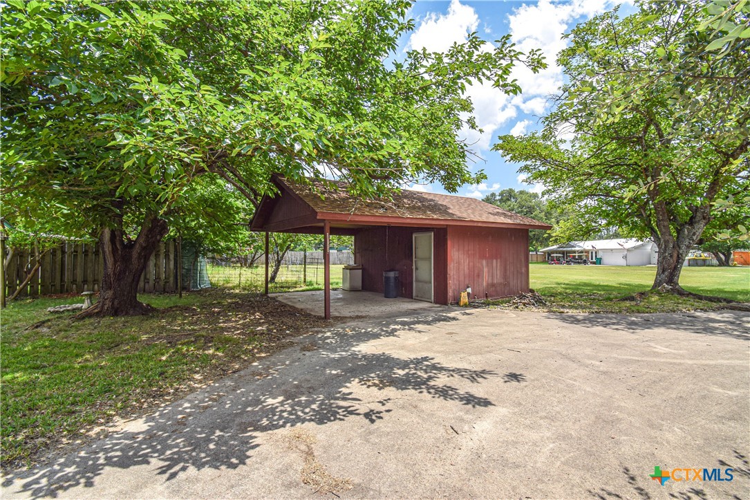 main property photo 27