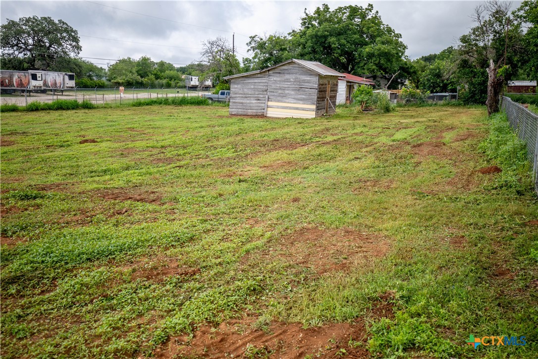 main property photo 13