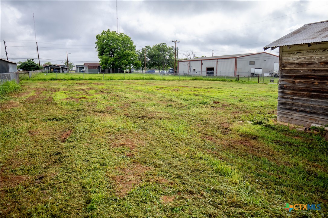 main property photo 6
