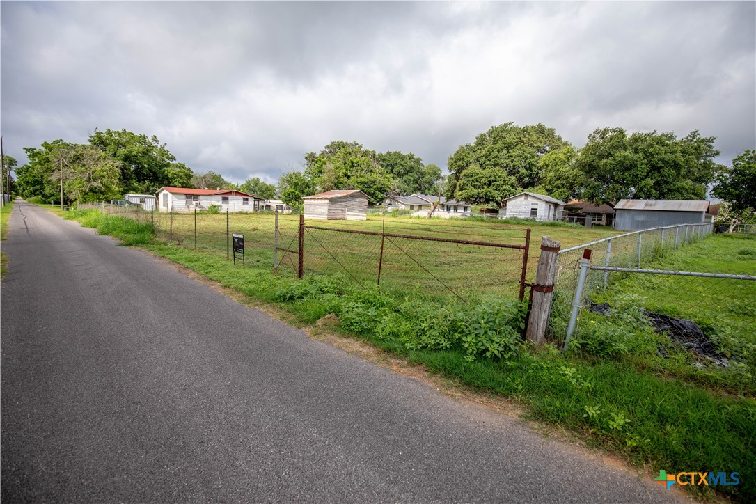 main property photo 8