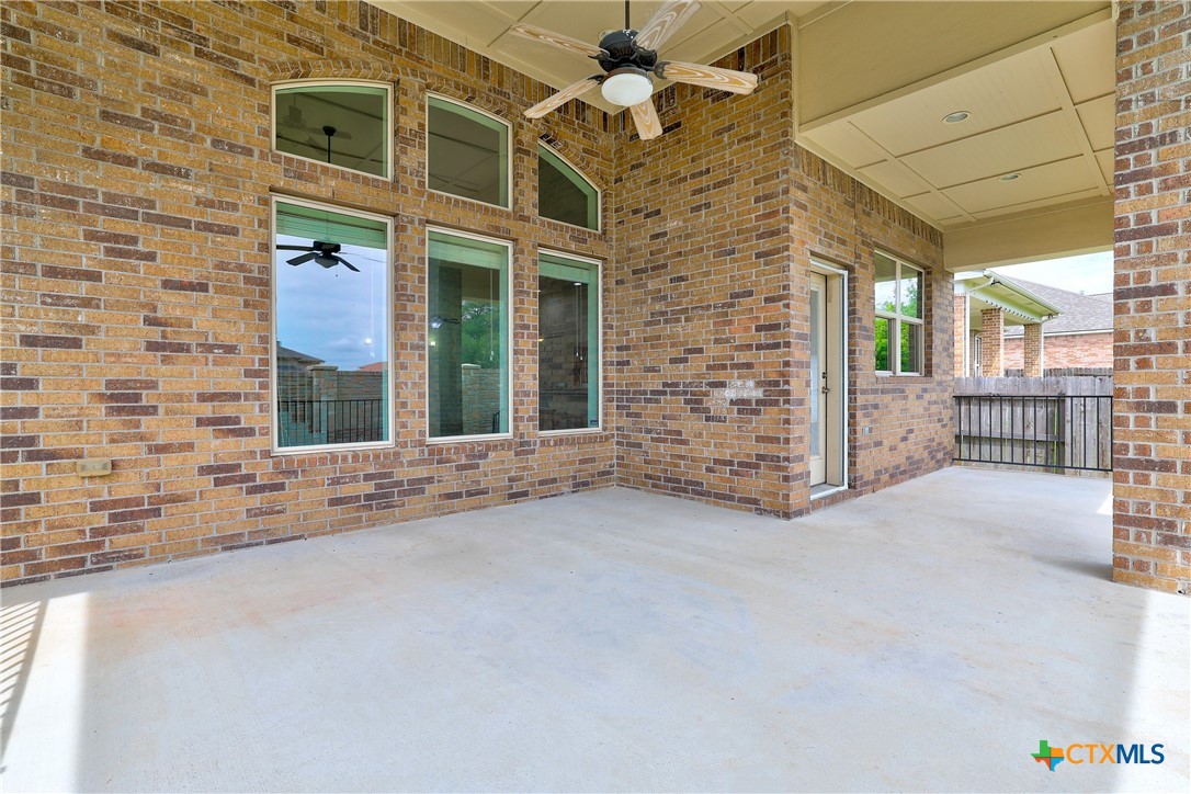 main property photo 8