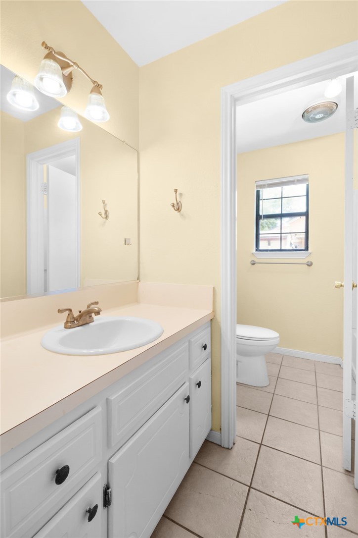 main property photo 9