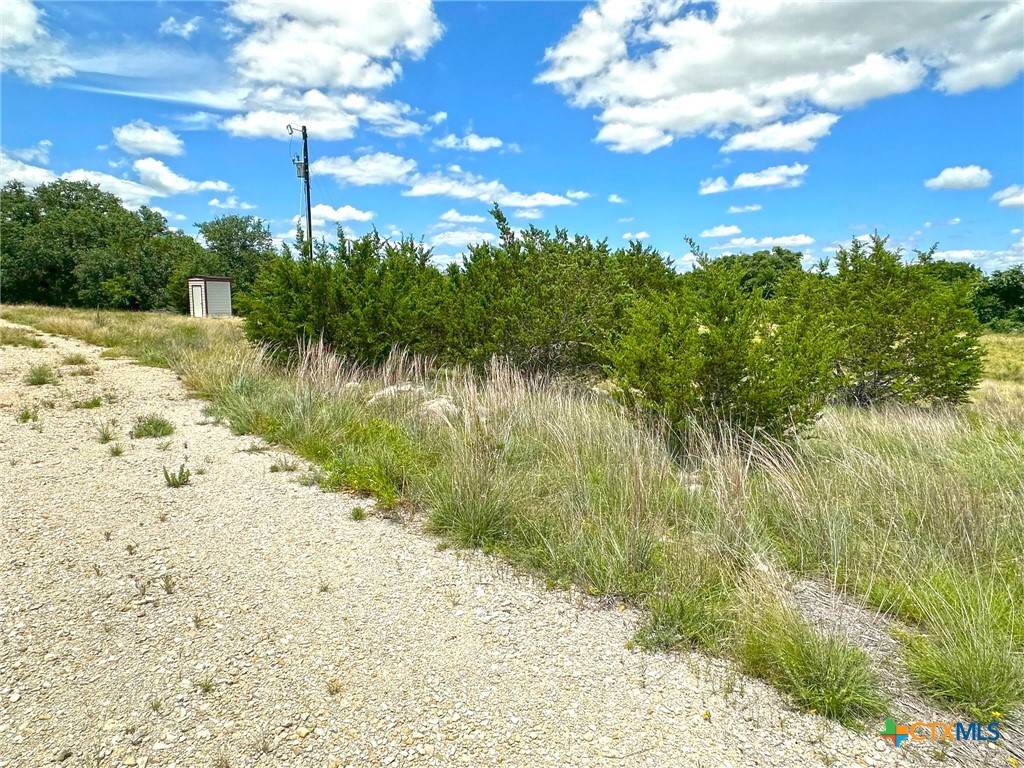 main property photo 17