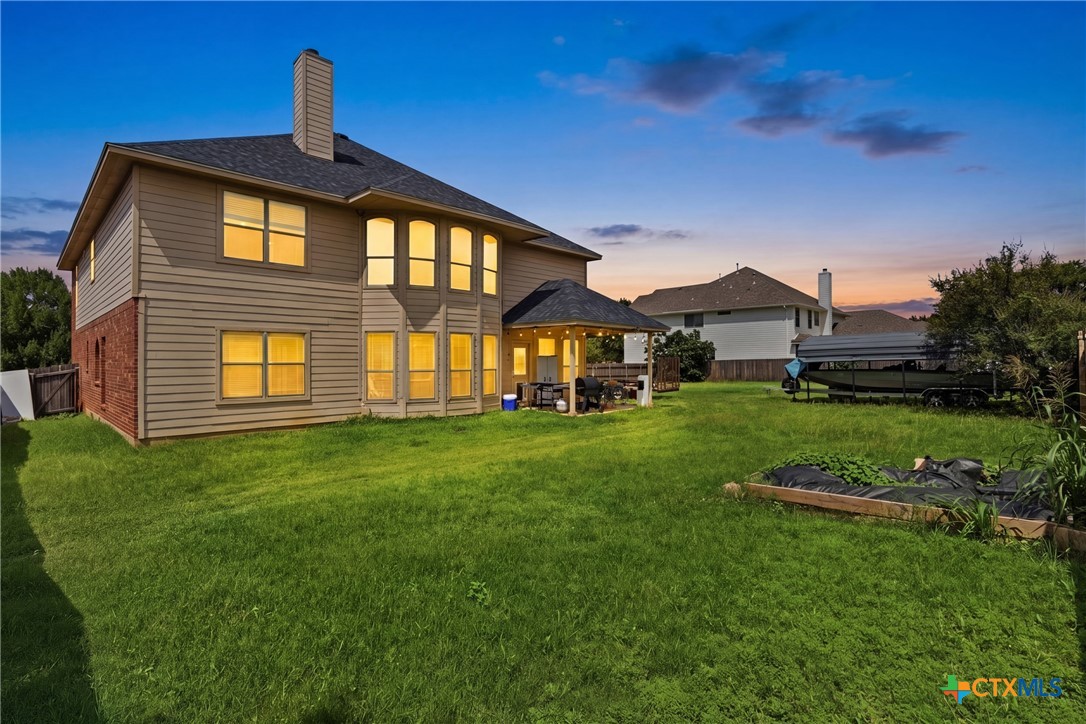 main property photo 28