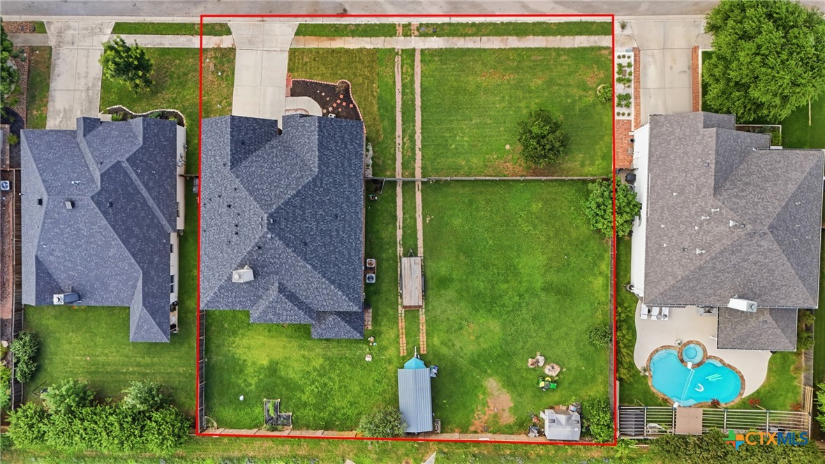 main property photo 35