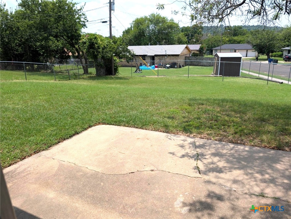 main property photo 13