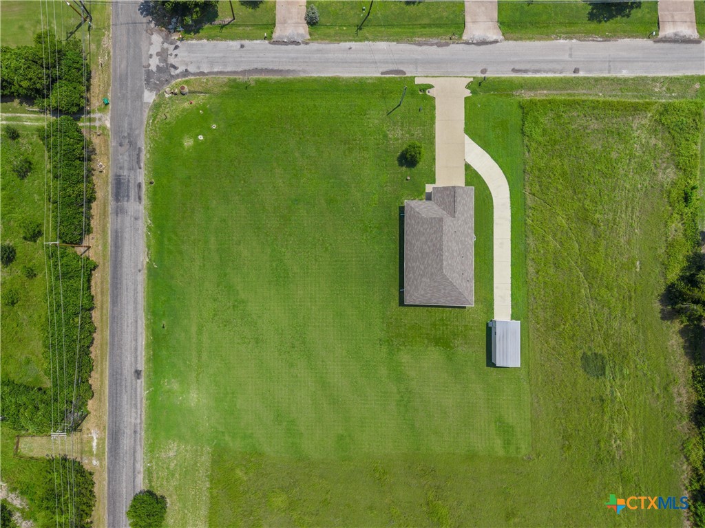 main property photo 28