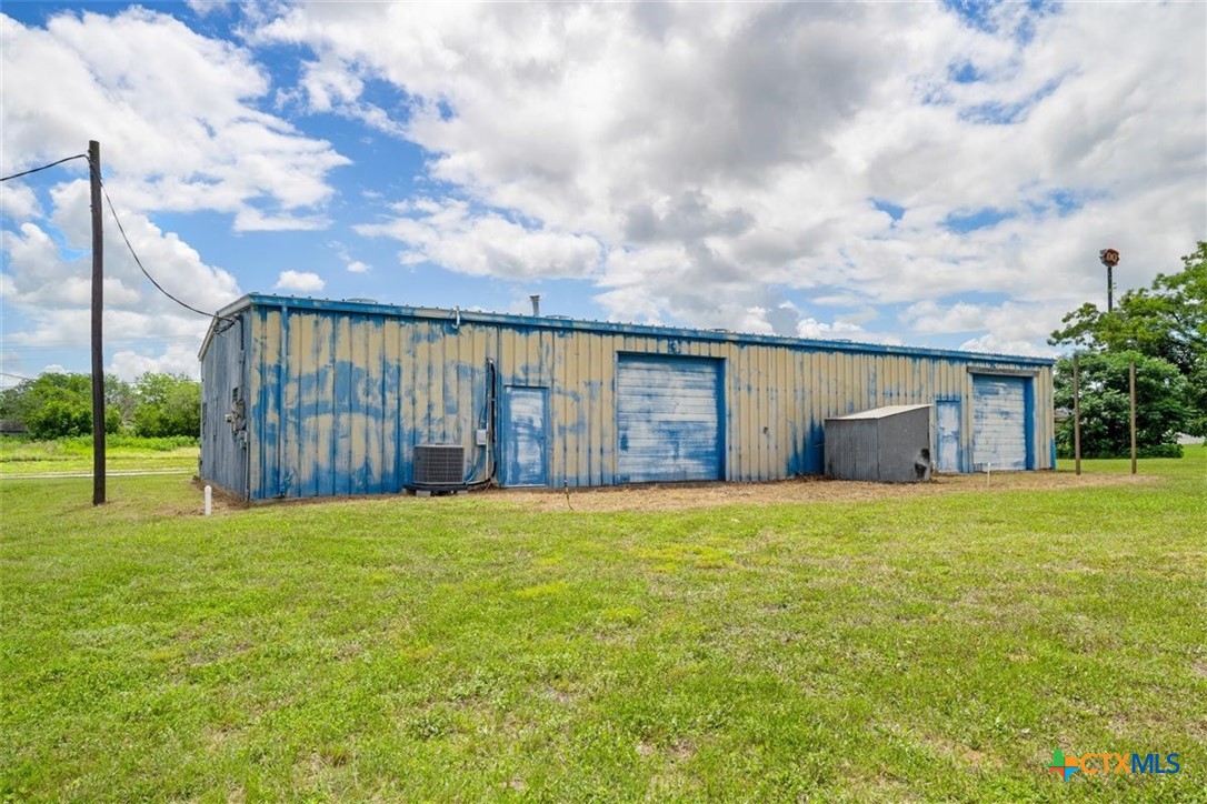 main property photo 13