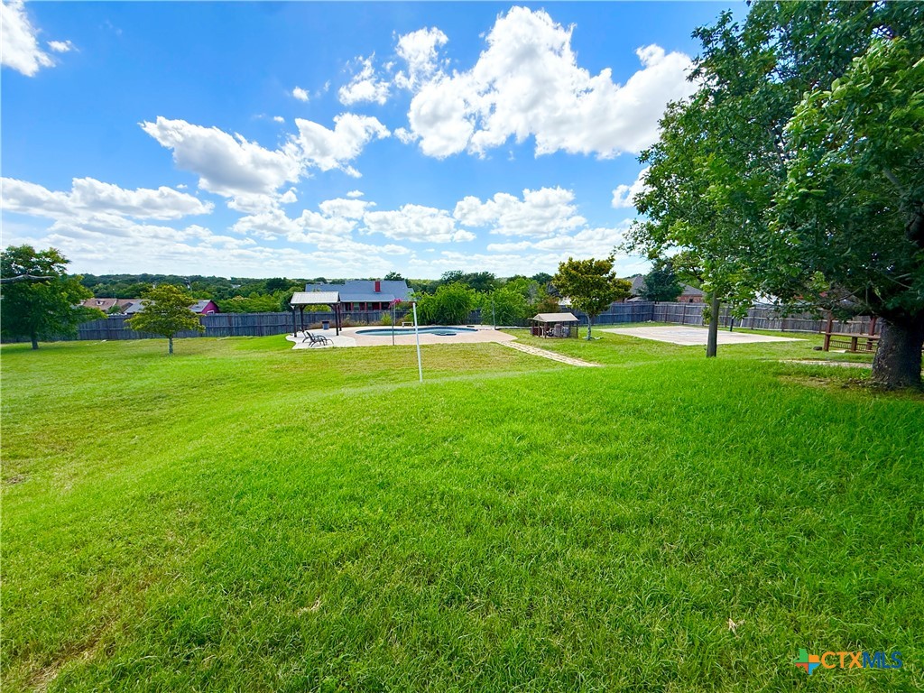 main property photo 33