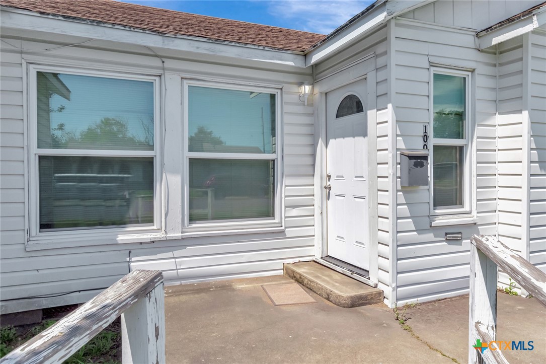 main property photo 4