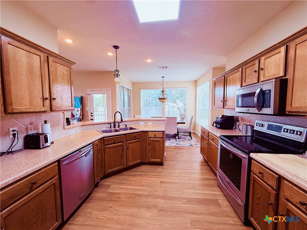 main property photo 6